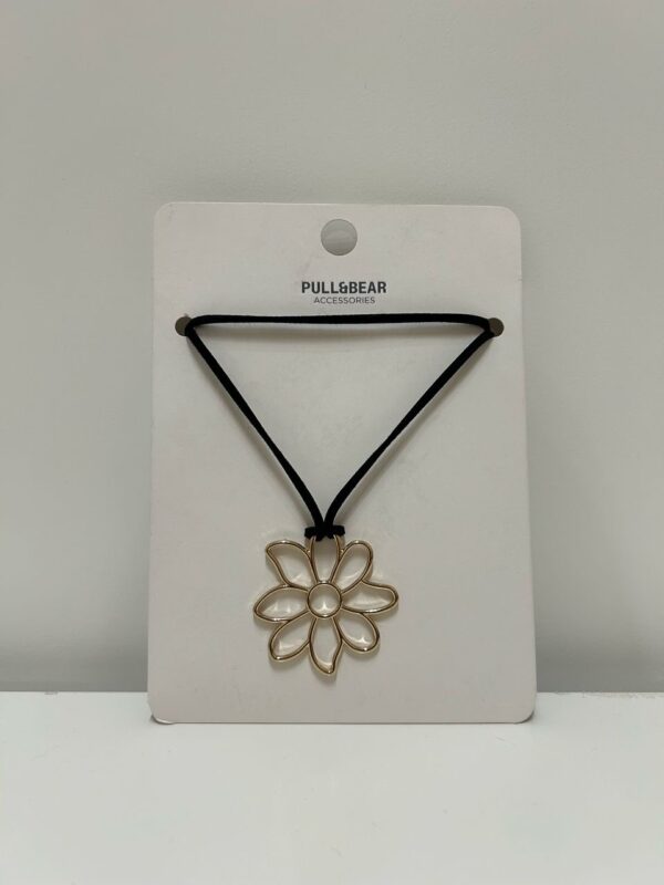 Choker flor dorada