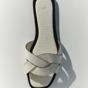 Sandalias trenzadas color crema