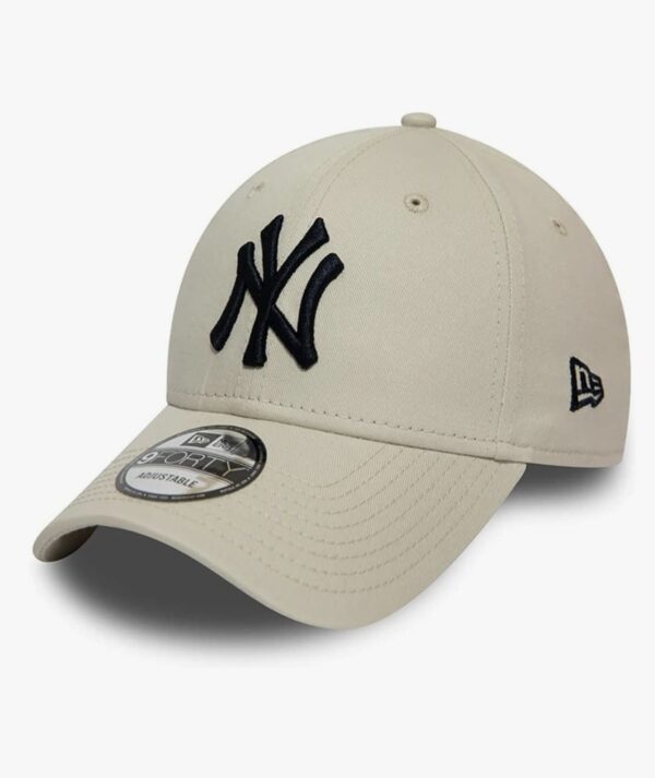 Gorra New York.Y beige